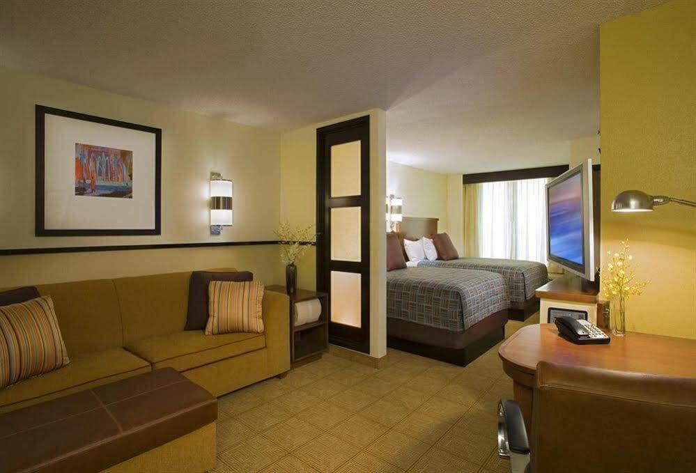 Hyatt Place Albuquerque Airport Екстер'єр фото